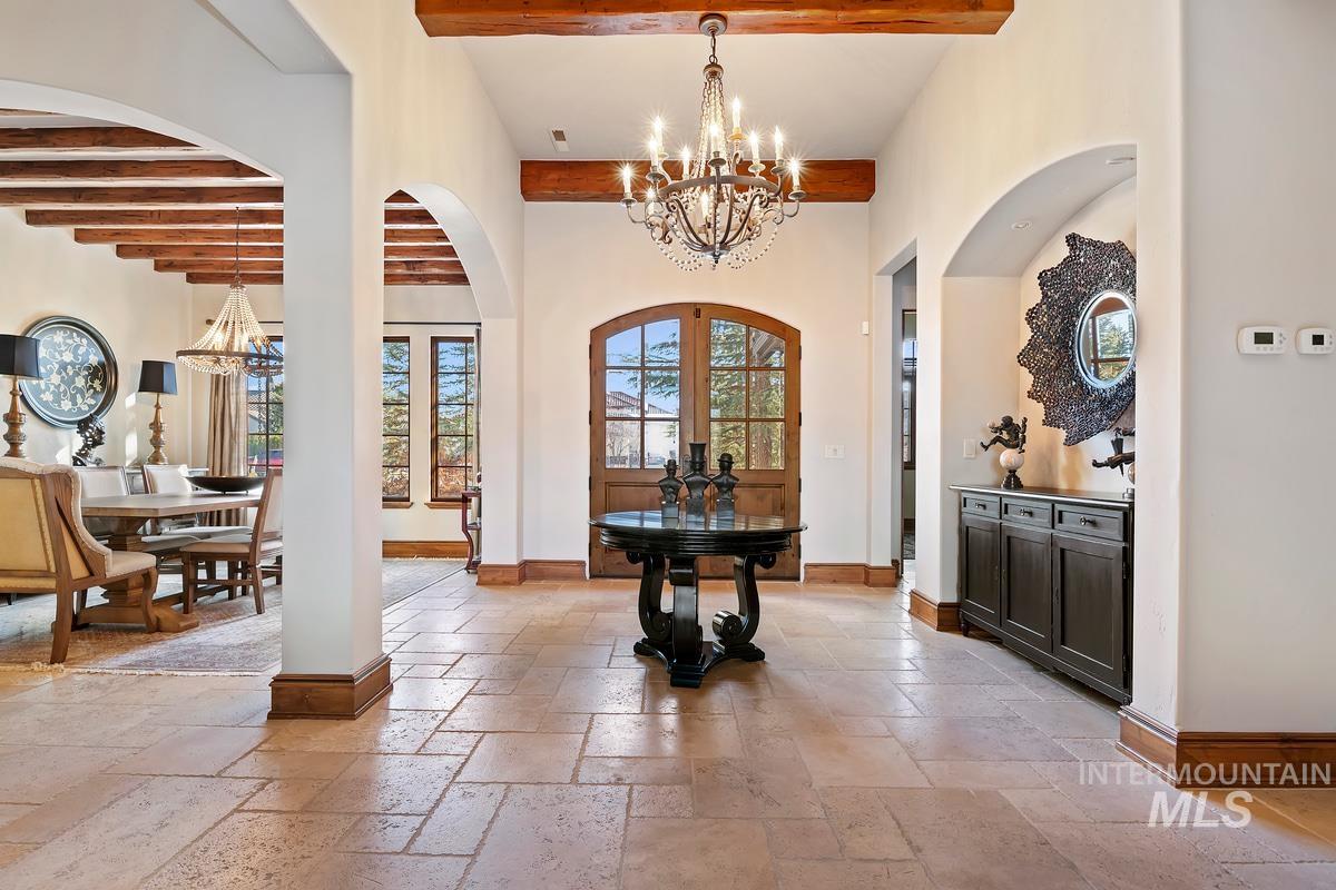 910 W. Watersford Dr.