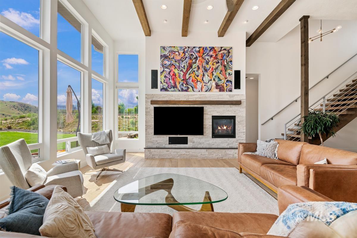 5058 W Parkridge Dr.