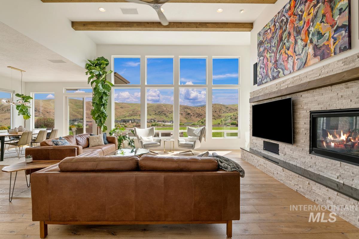 5058 W Parkridge Dr.