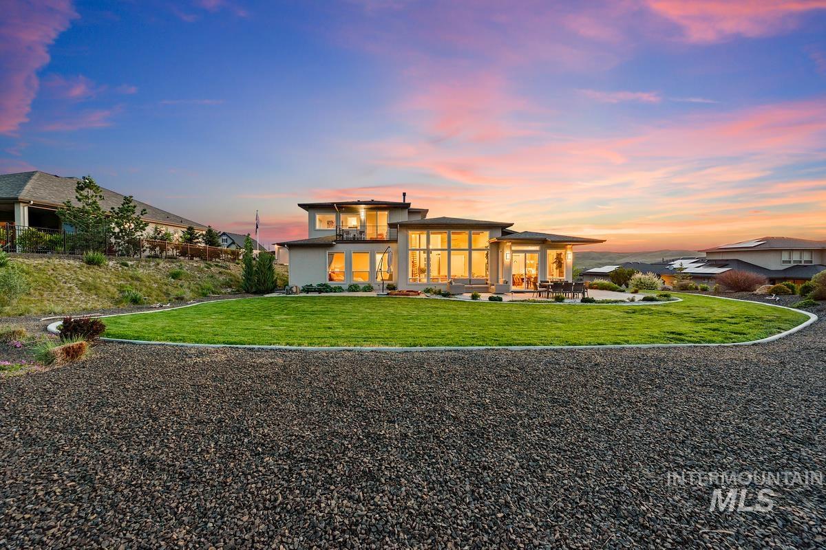 5058 W Parkridge Dr.