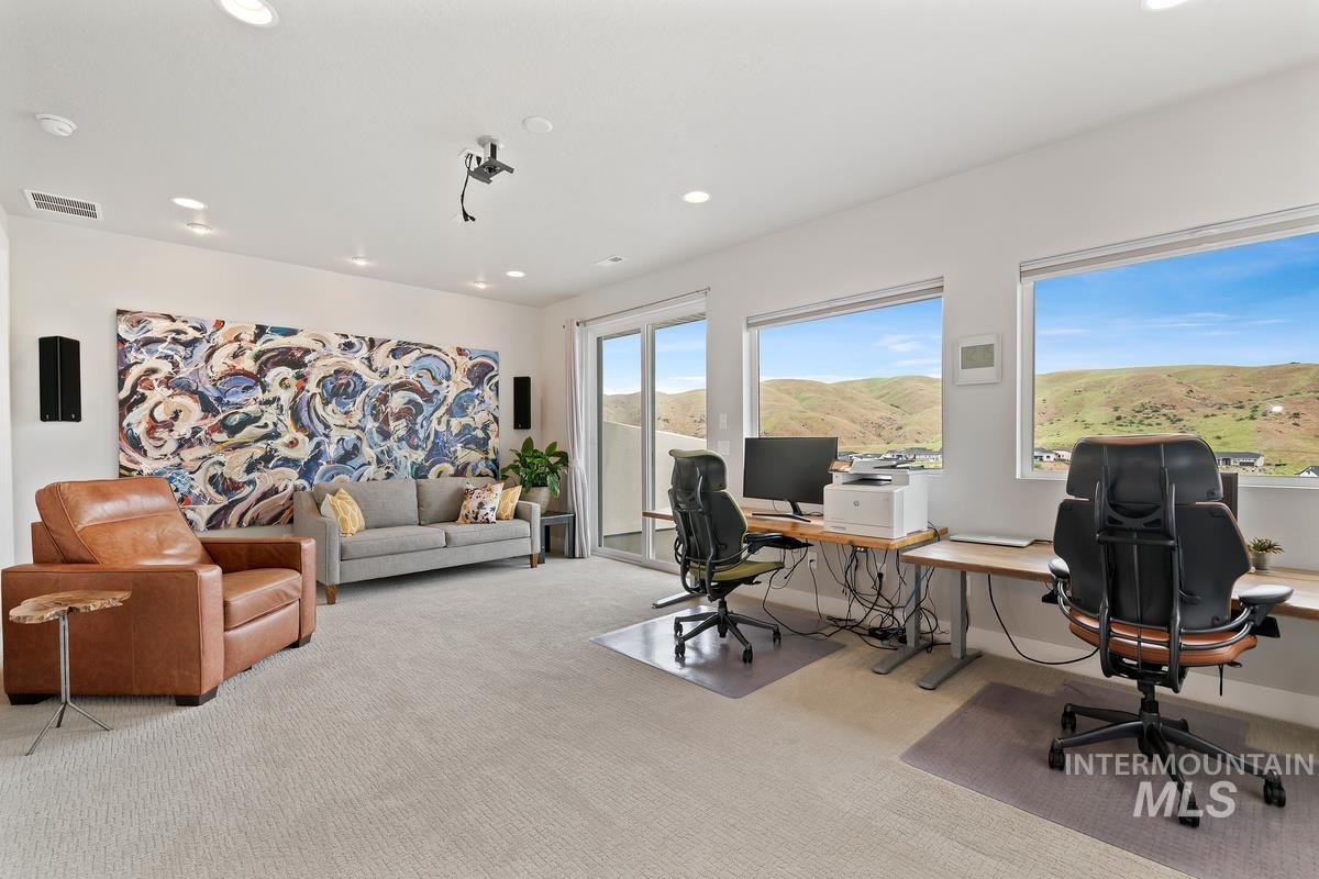 5058 W Parkridge Dr.