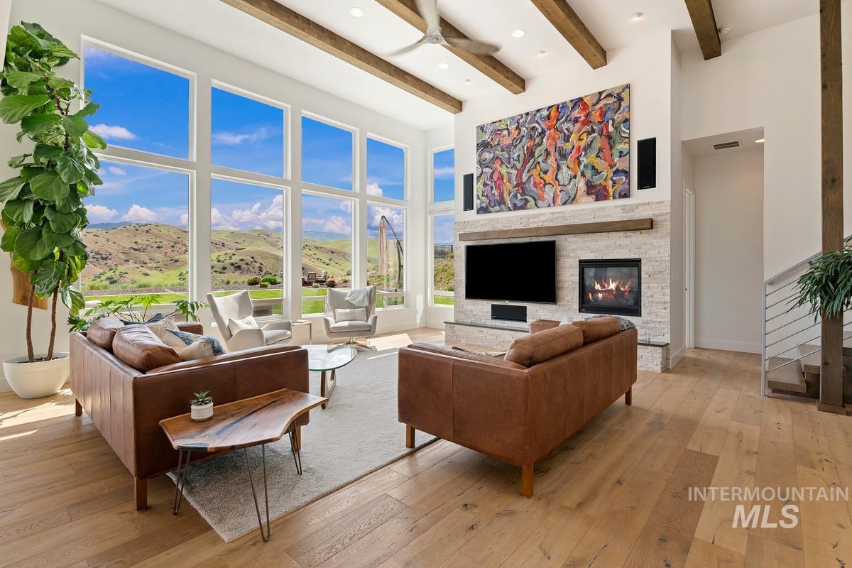 5058 W Parkridge Dr.