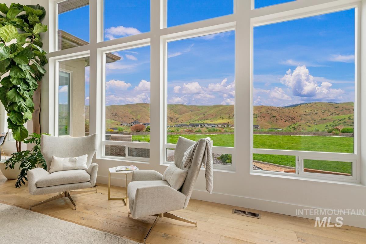 5058 W Parkridge Dr.