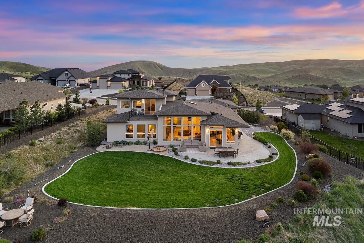 5058 W Parkridge Dr.