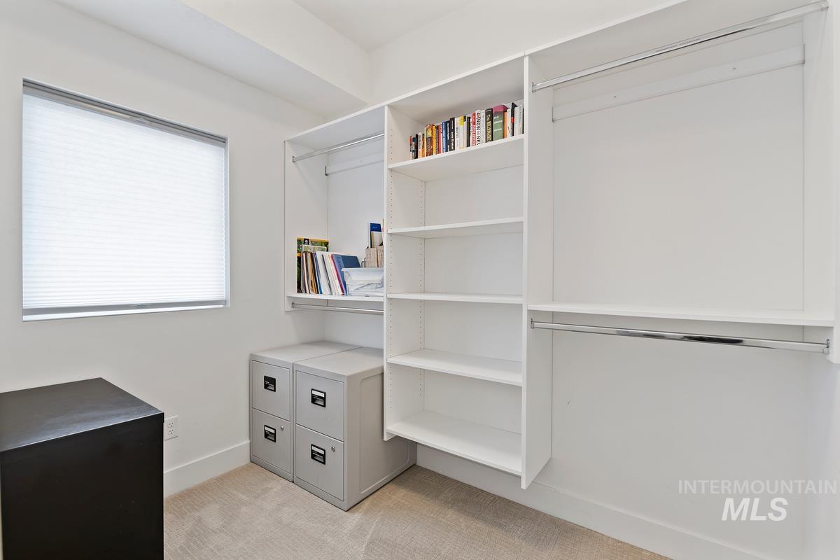 5058 W Parkridge Dr.