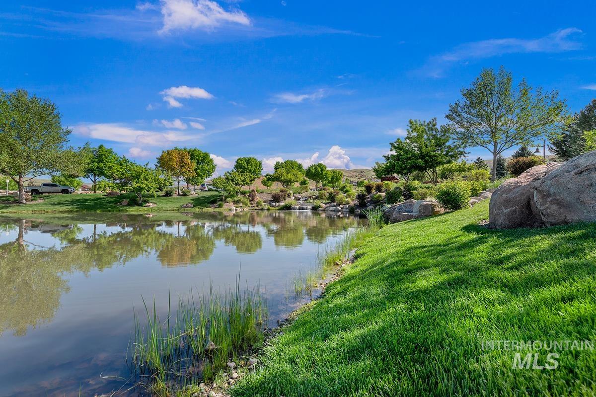 5058 W Parkridge Dr.