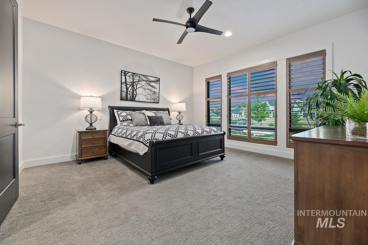 2379 W Clear Creek Drive