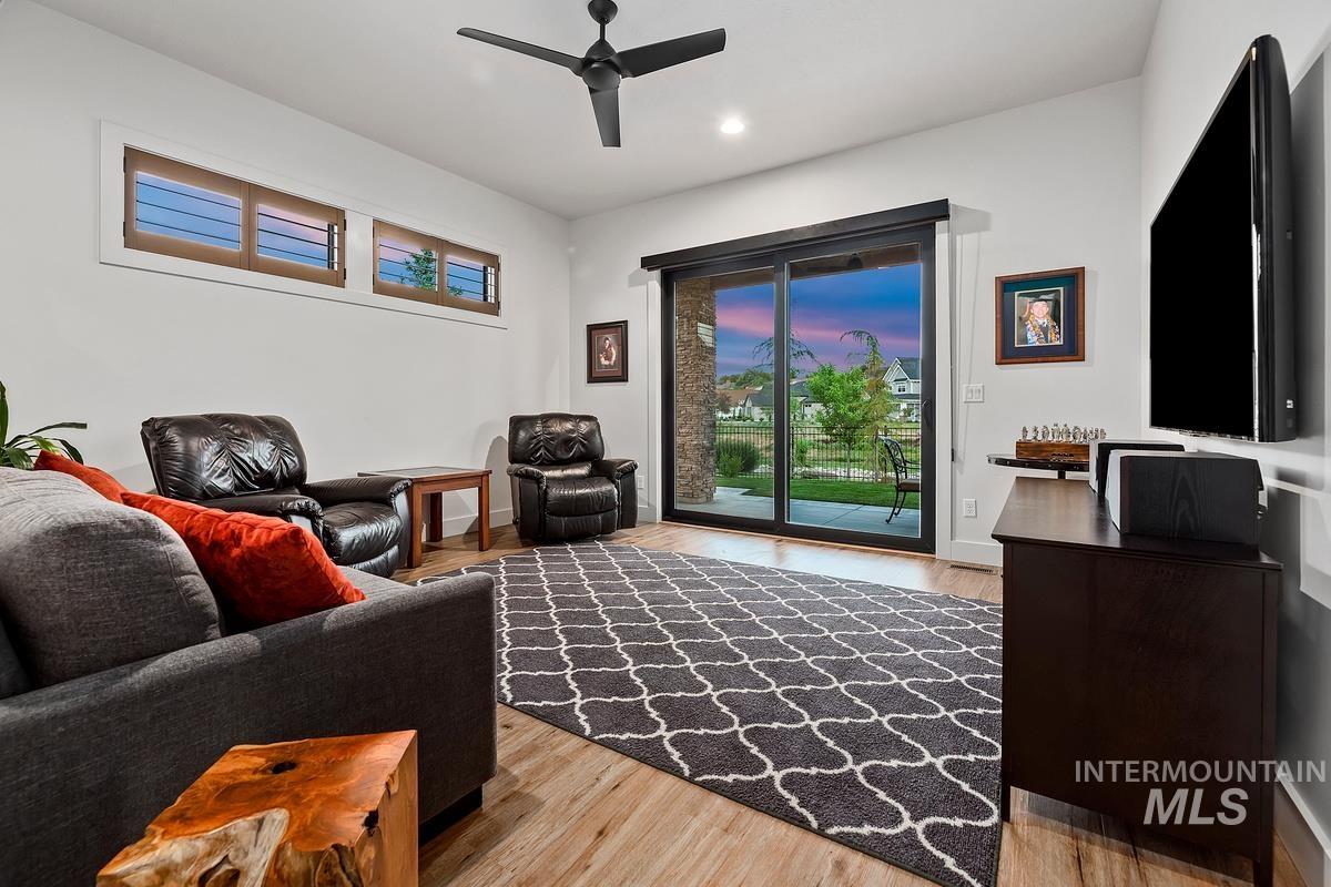 2379 W Clear Creek Drive