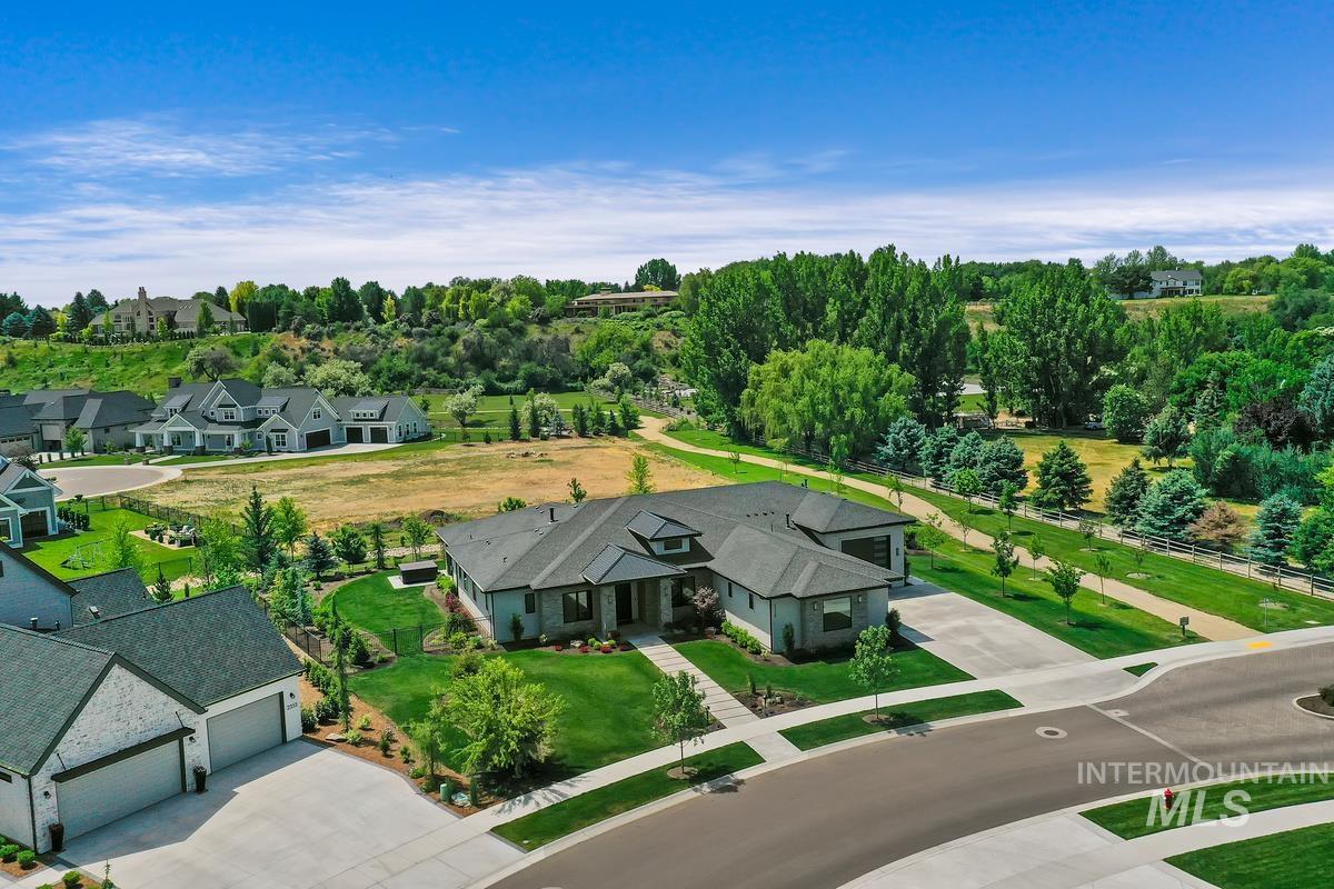 2379 W Clear Creek Drive