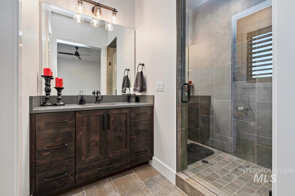 2379 W Clear Creek Drive