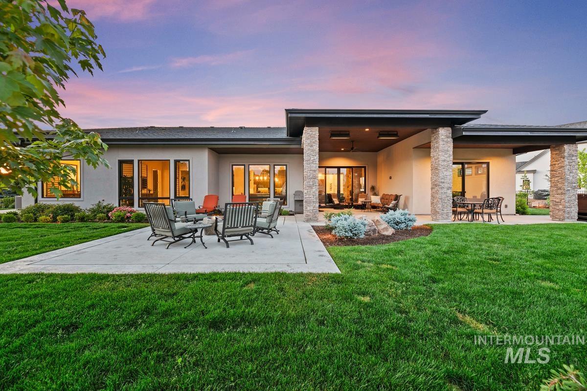 2379 W Clear Creek Drive