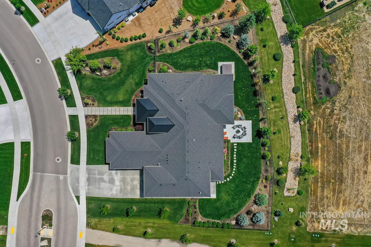 2379 W Clear Creek Drive