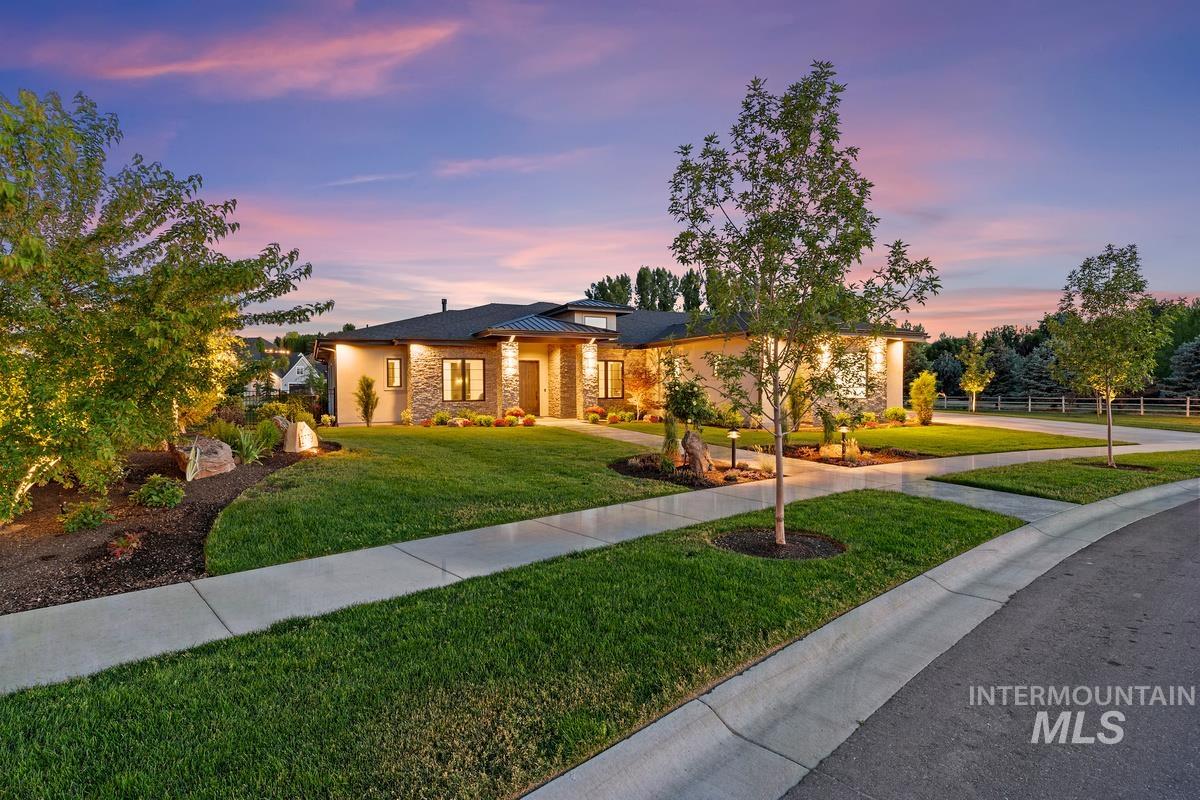 2379 W Clear Creek Drive