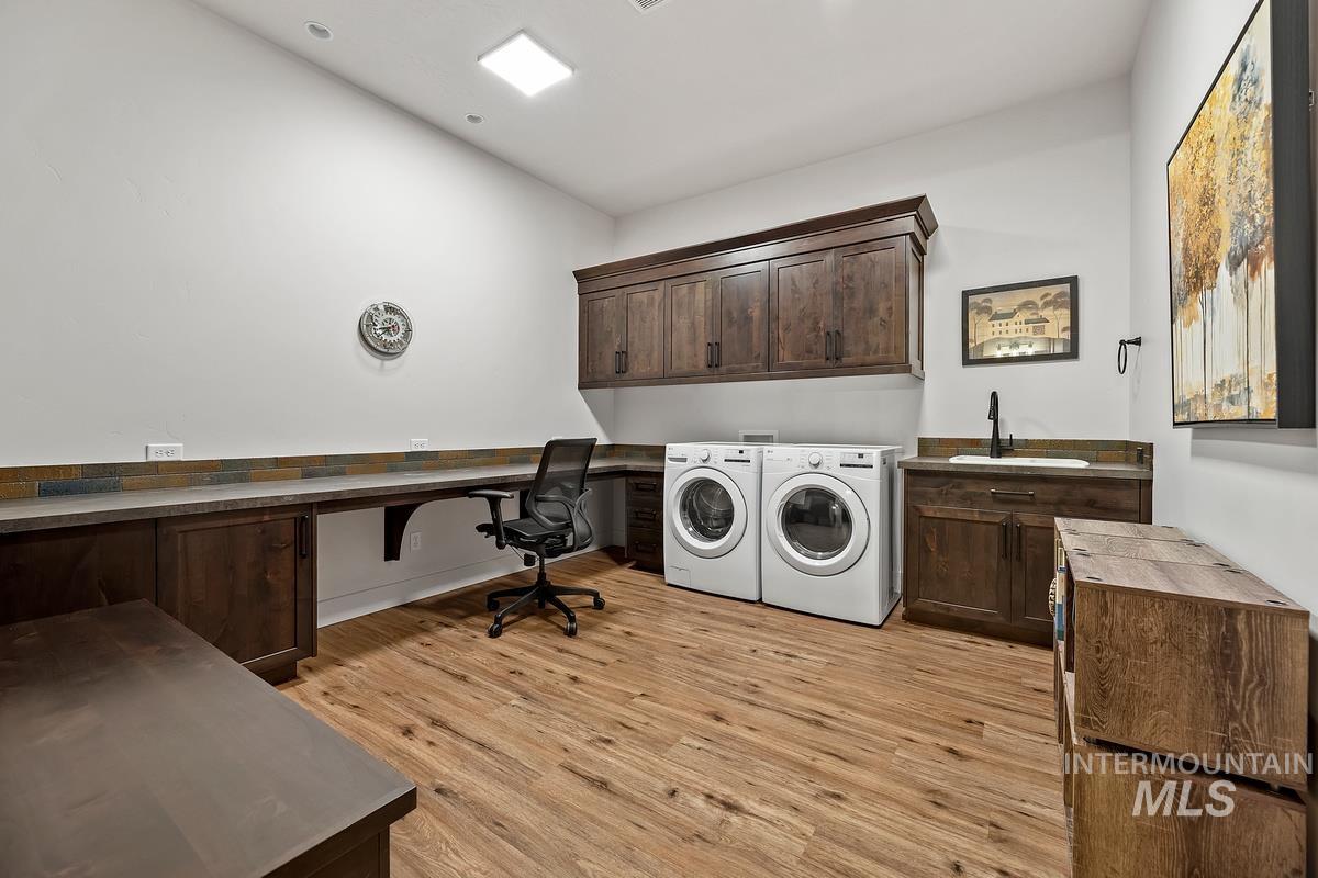 2379 W Clear Creek Drive