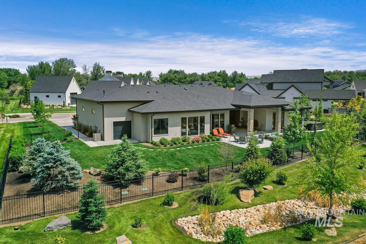 2379 W Clear Creek Drive