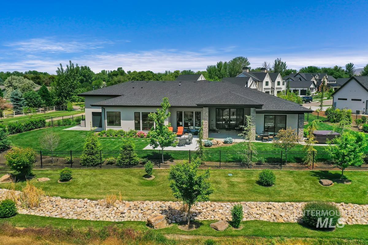 2379 W Clear Creek Drive