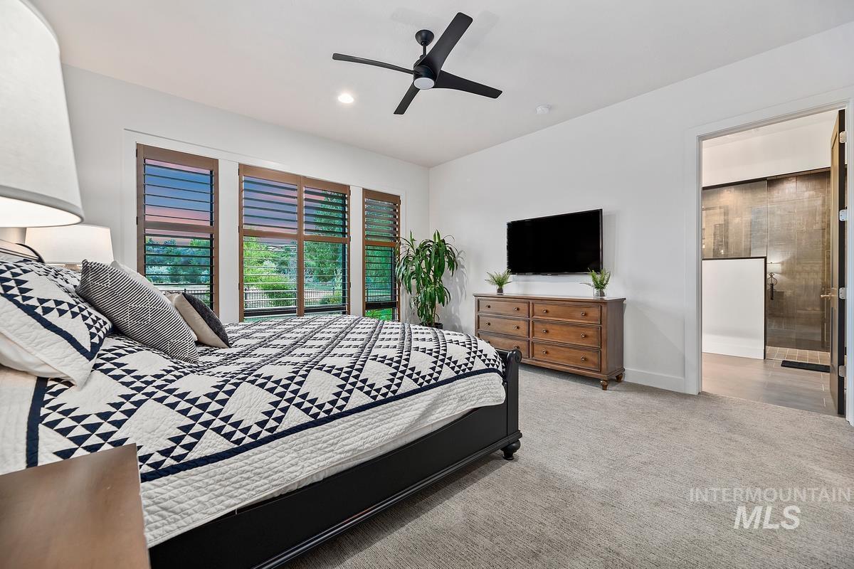 2379 W Clear Creek Drive