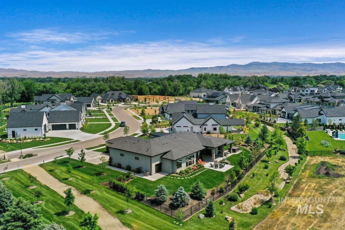 2379 W Clear Creek Drive