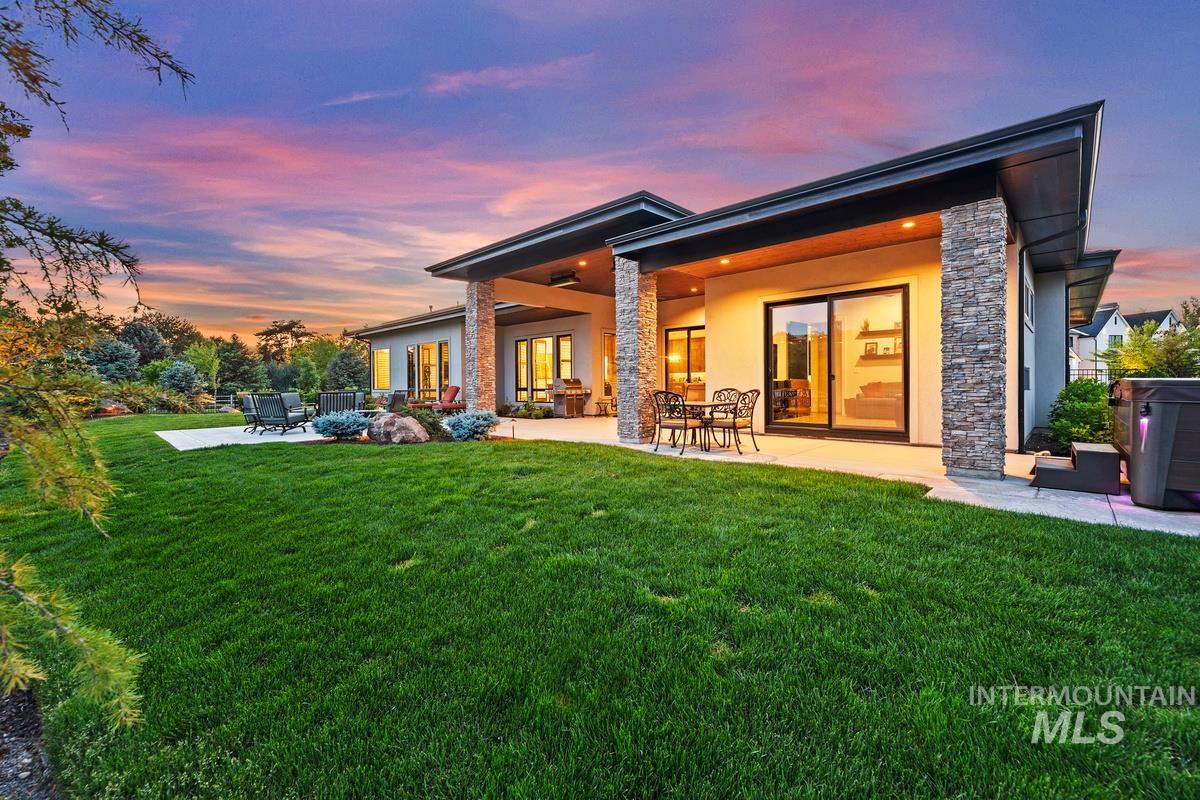 2379 W Clear Creek Drive