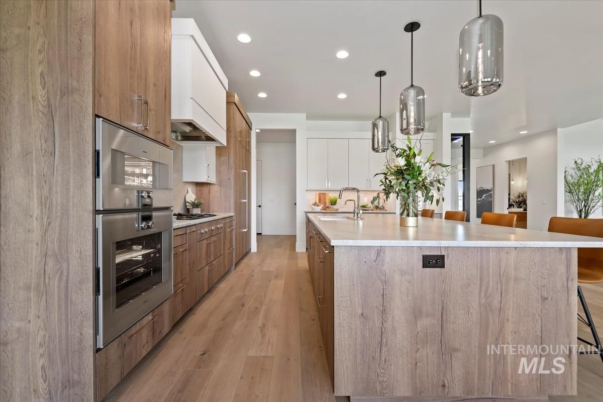 2208 S Mallard Wing Way