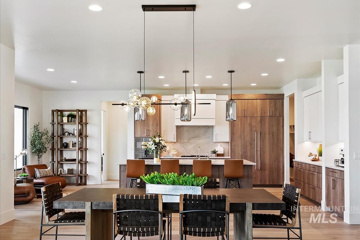 2208 S Mallard Wing Way