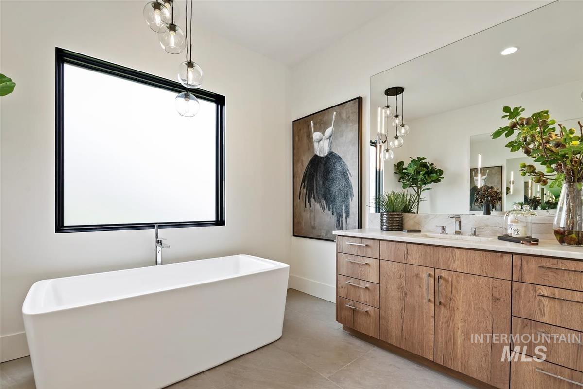 2208 S Mallard Wing Way