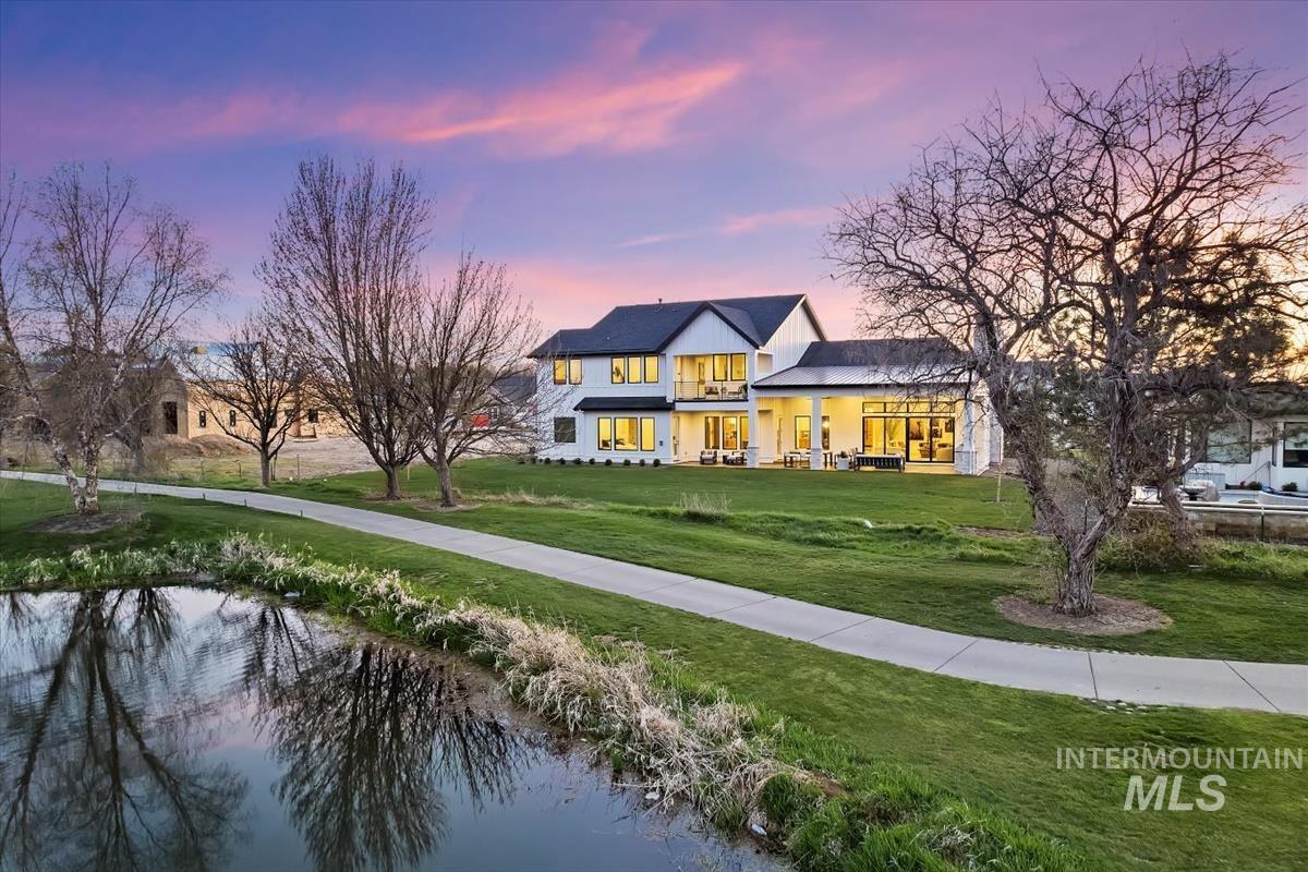 2208 S Mallard Wing Way