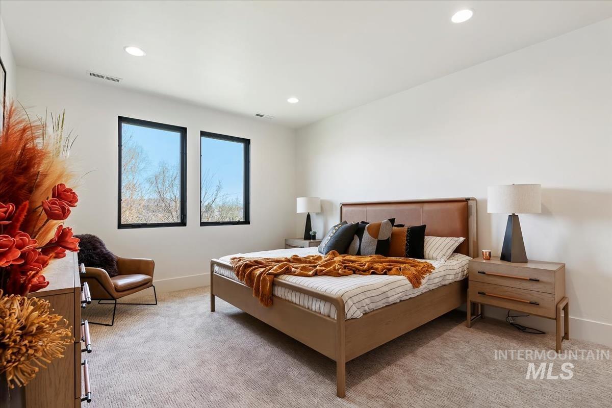 2208 S Mallard Wing Way