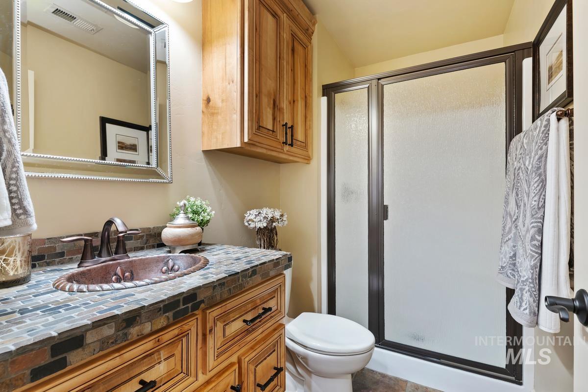 594 W Watersford Dr.