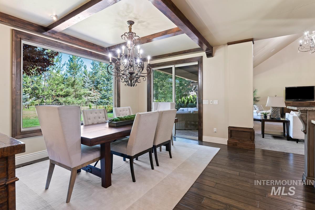 594 W Watersford Dr.