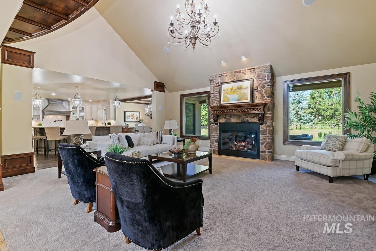 594 W Watersford Dr.