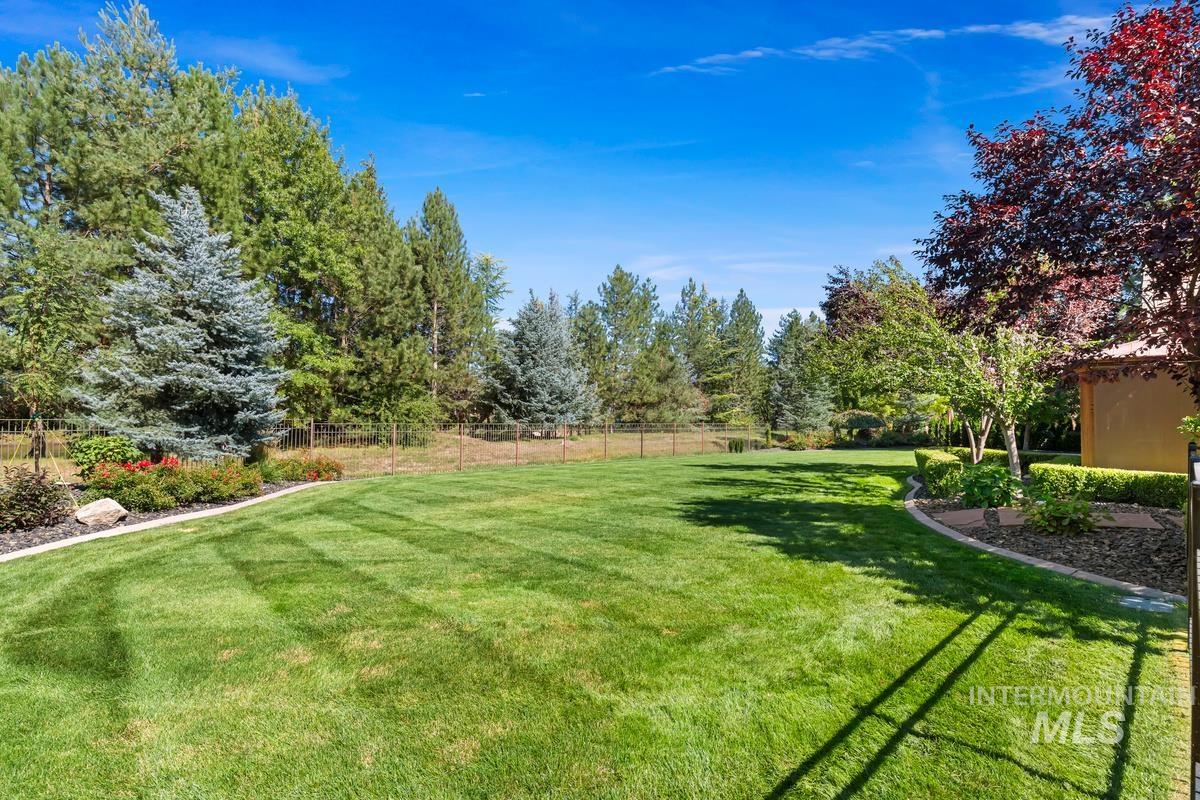 594 W Watersford Dr.