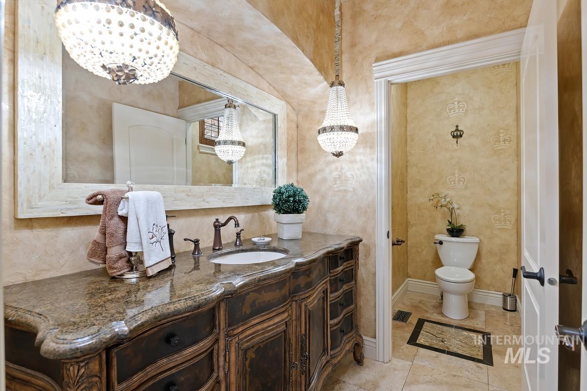 594 W Watersford Dr.