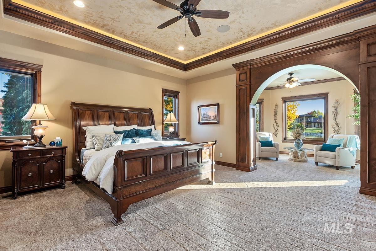 1318 W. Sherington Ct.