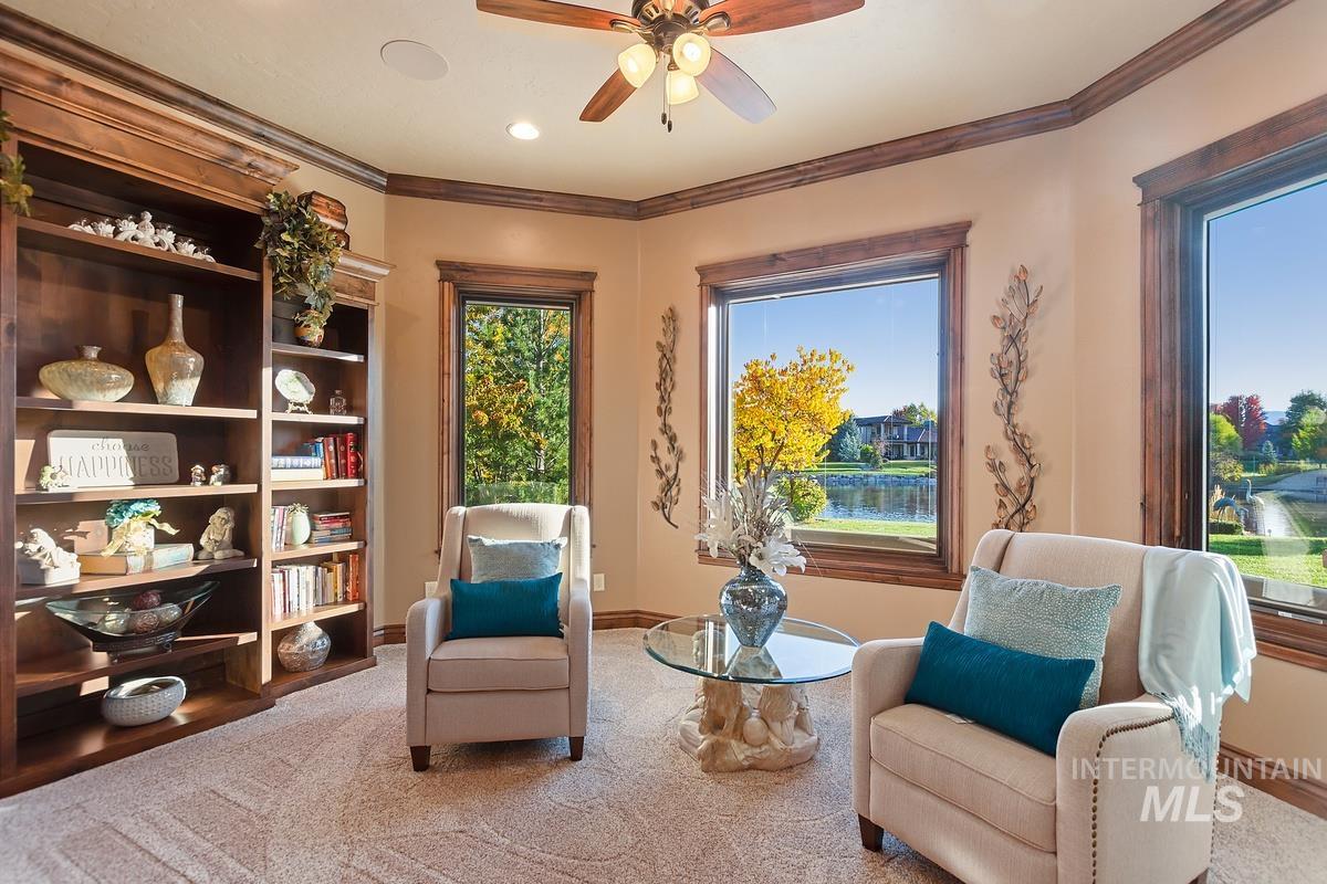 1318 W. Sherington Ct.