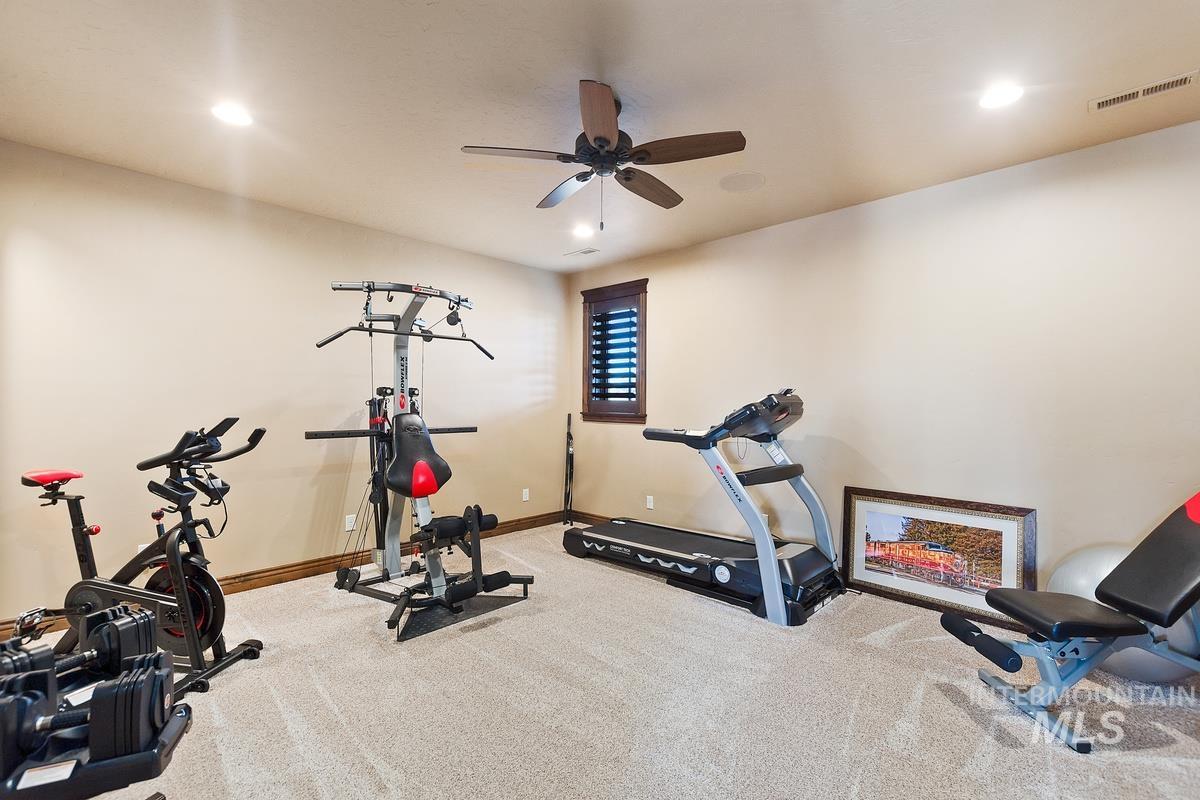 1318 W. Sherington Ct.