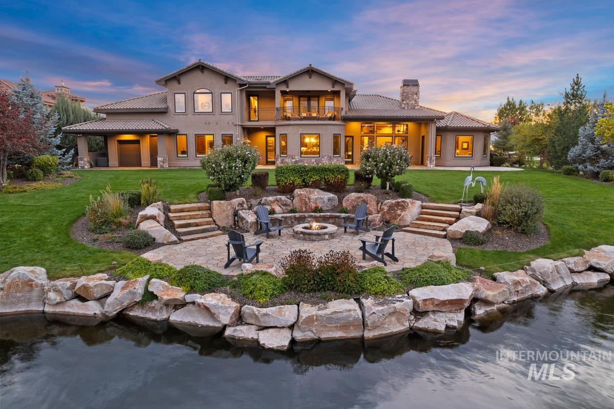 1318 W. Sherington Ct.