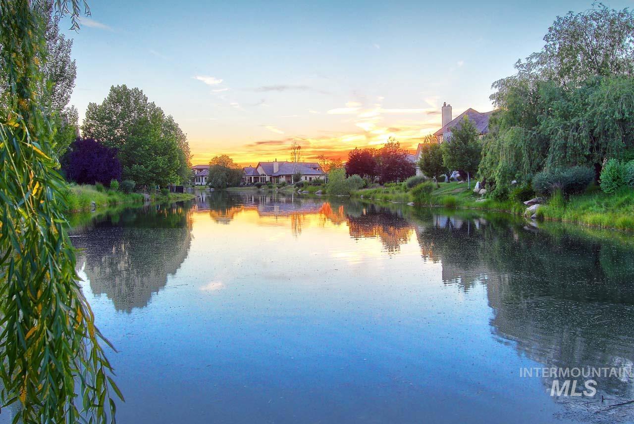 1318 W. Sherington Ct.