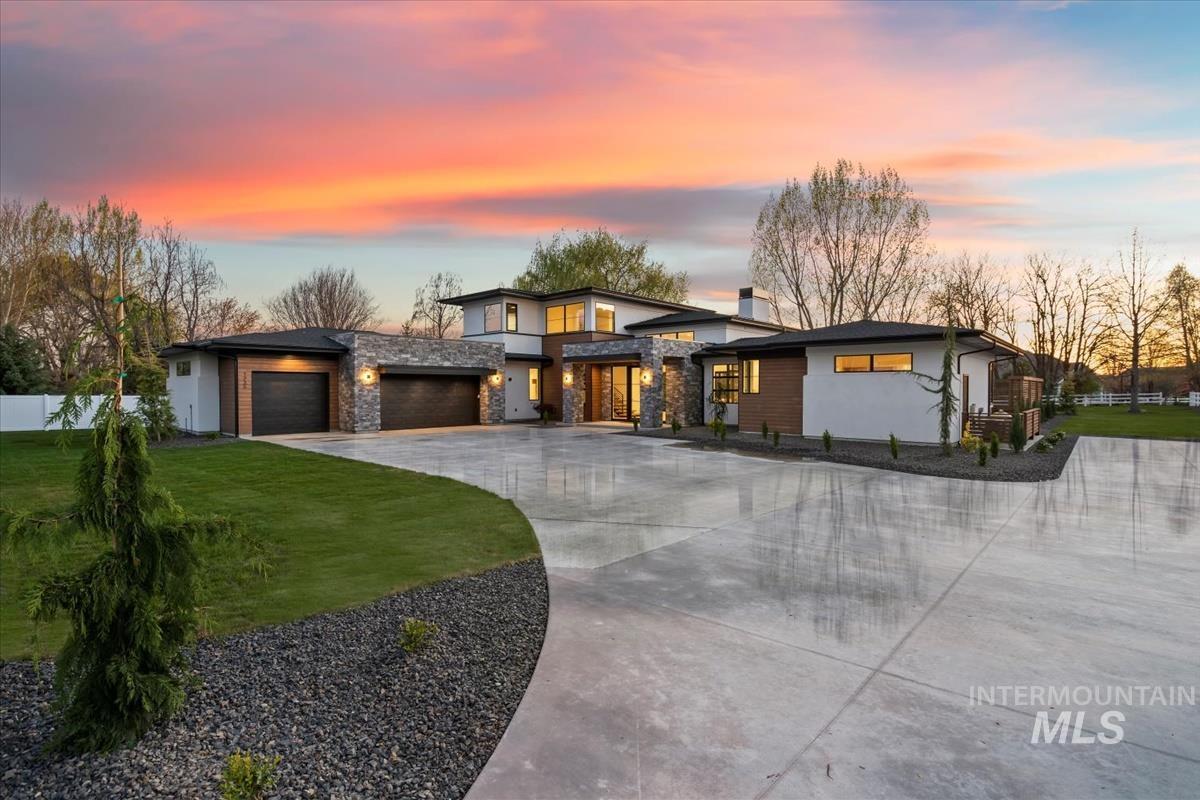 1735 N Meridian Road