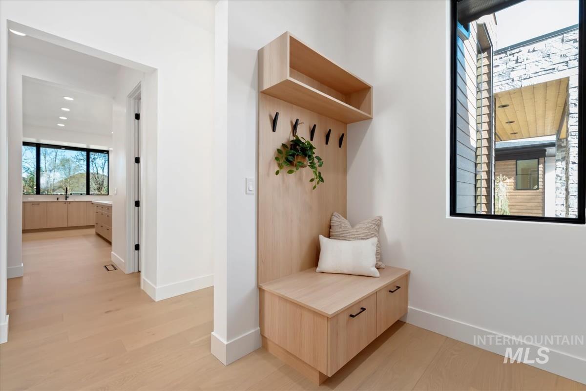 1735 N Meridian Road