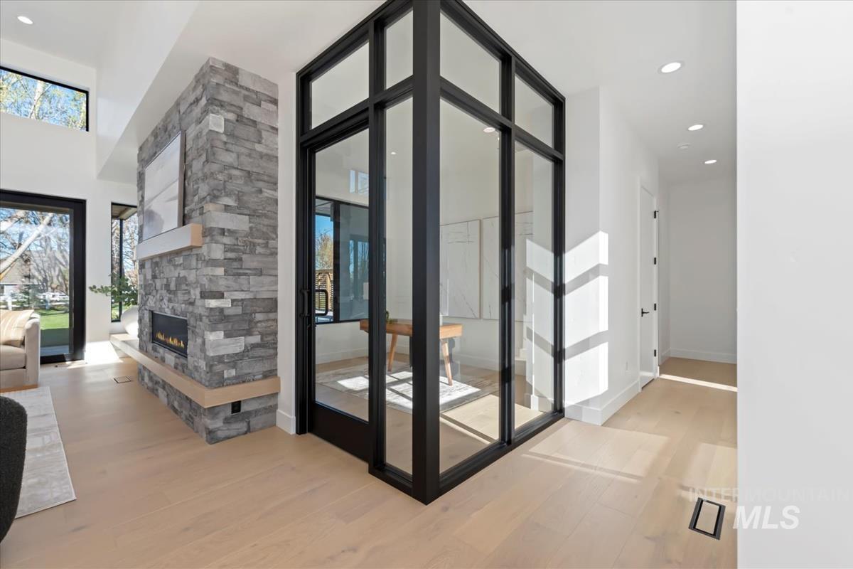 1735 N Meridian Road