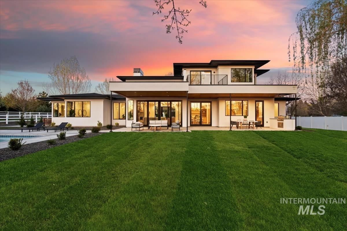 1735 N Meridian Road