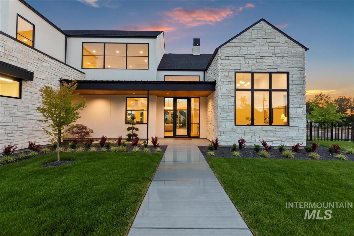 2175 S Mallard Wing Way