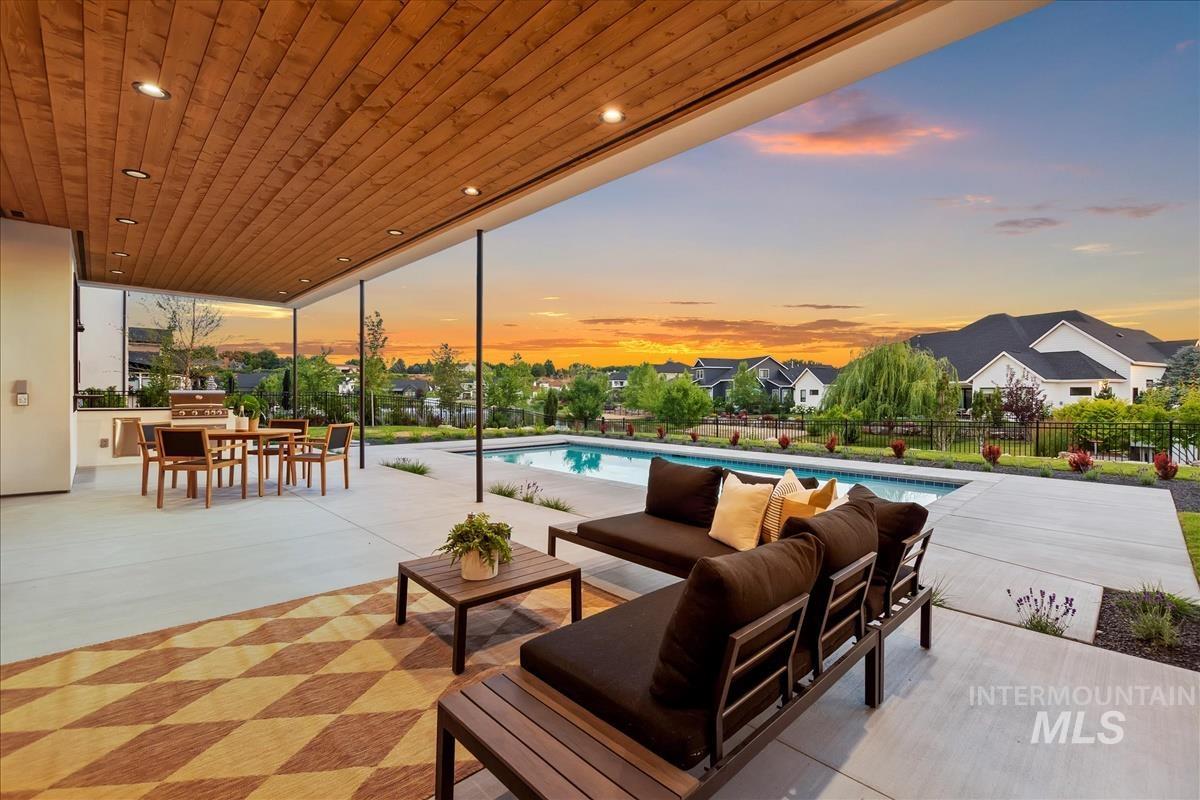 2175 S Mallard Wing Way