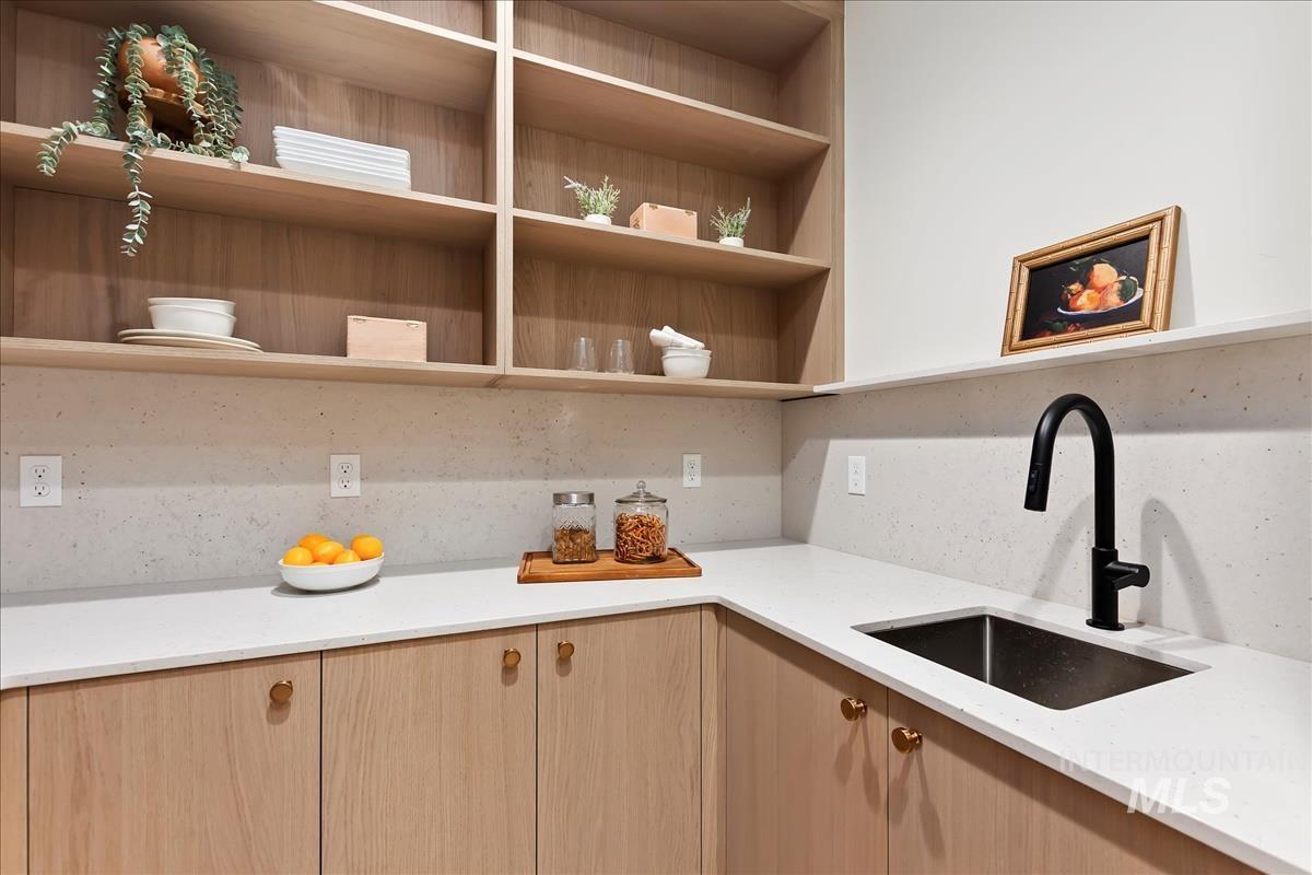 2175 S Mallard Wing Way