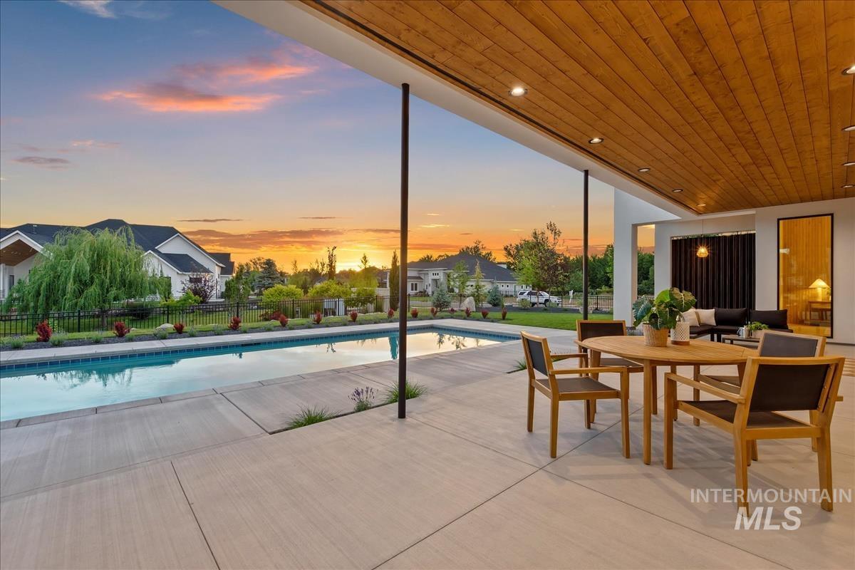 2175 S Mallard Wing Way