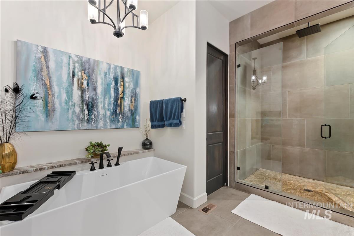 1529 E Garden Brook Drive