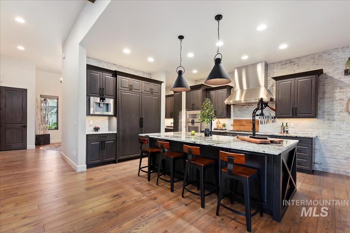 1529 E Garden Brook Drive