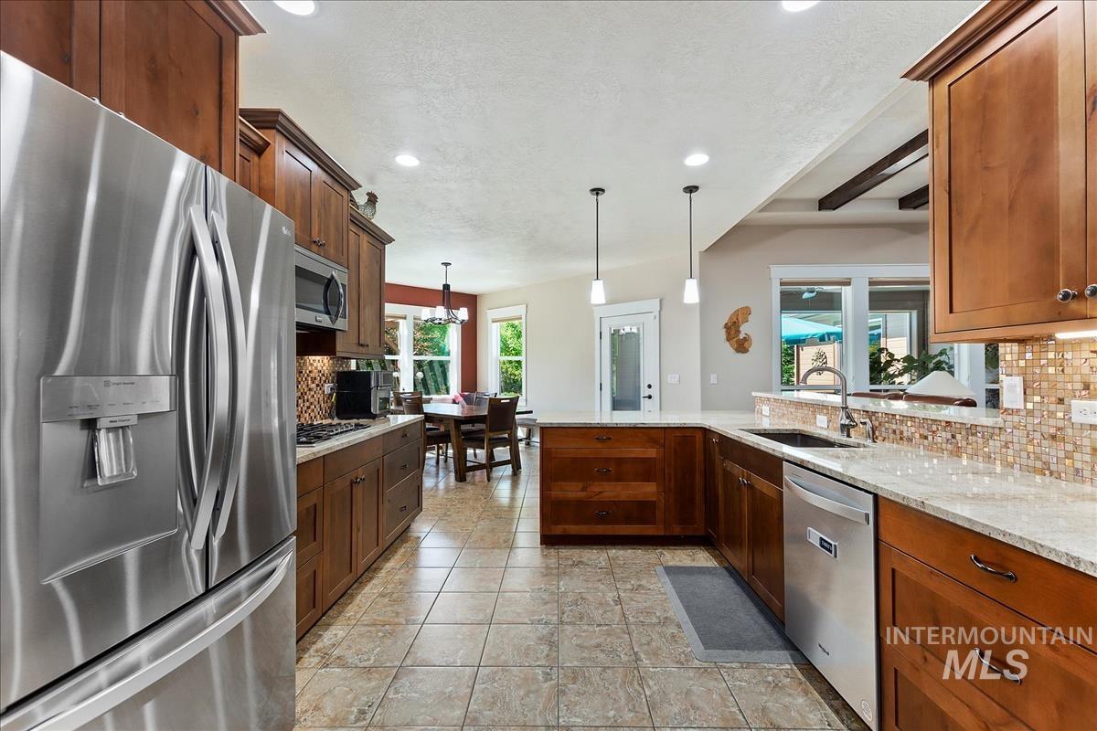 10621 W Kyoga Street