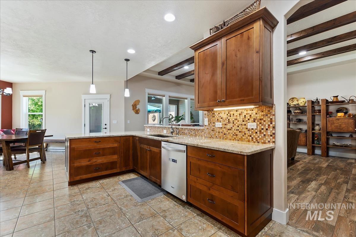 10621 W Kyoga Street